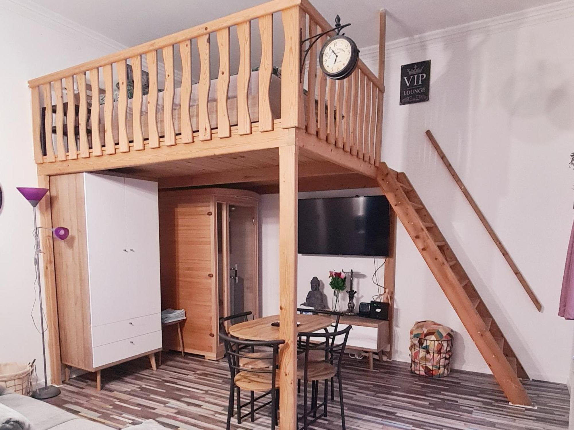 Loft&steam - Designer With Sauna & Ac